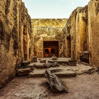 Tour the Tombs of the Nobles Aswan (1)