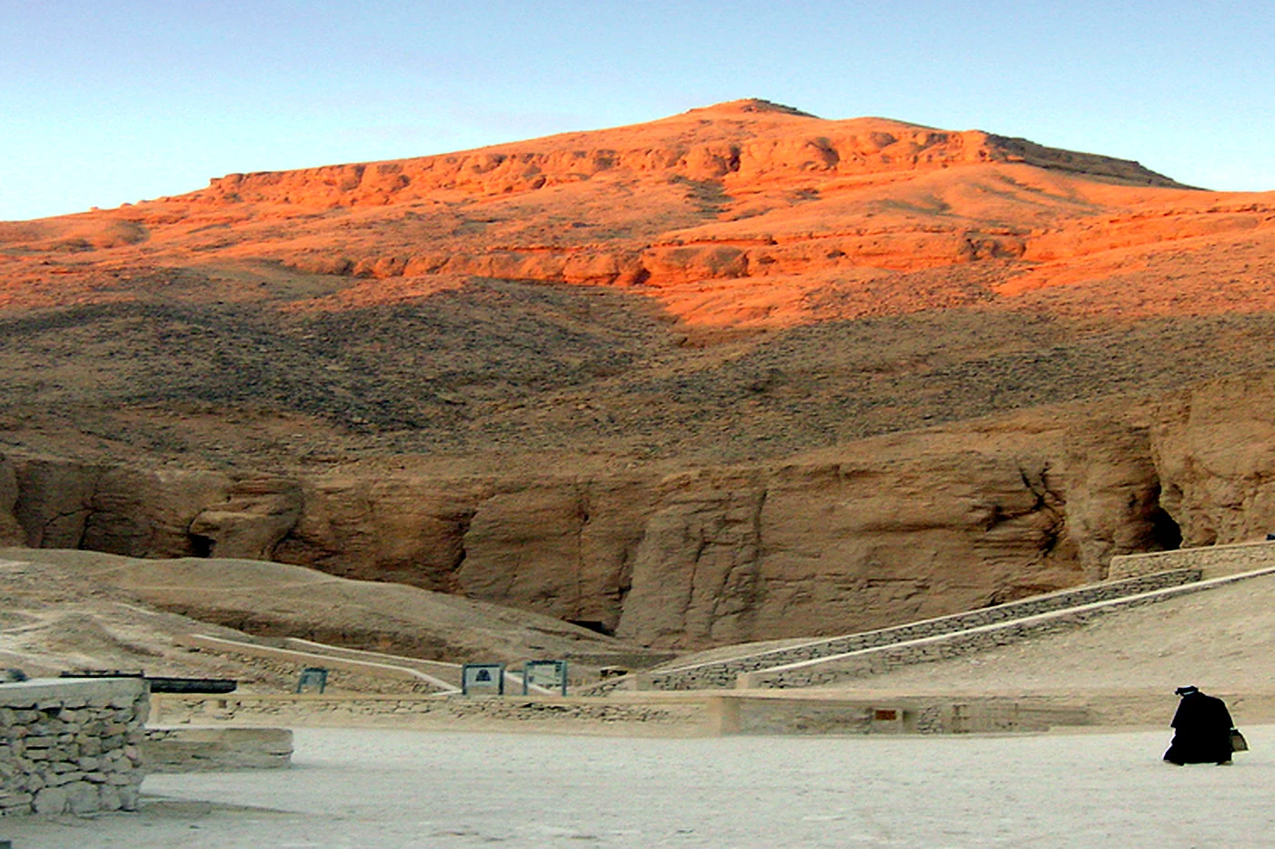 Valley of the Nobles, Deir el-Medina and Medinet Habu